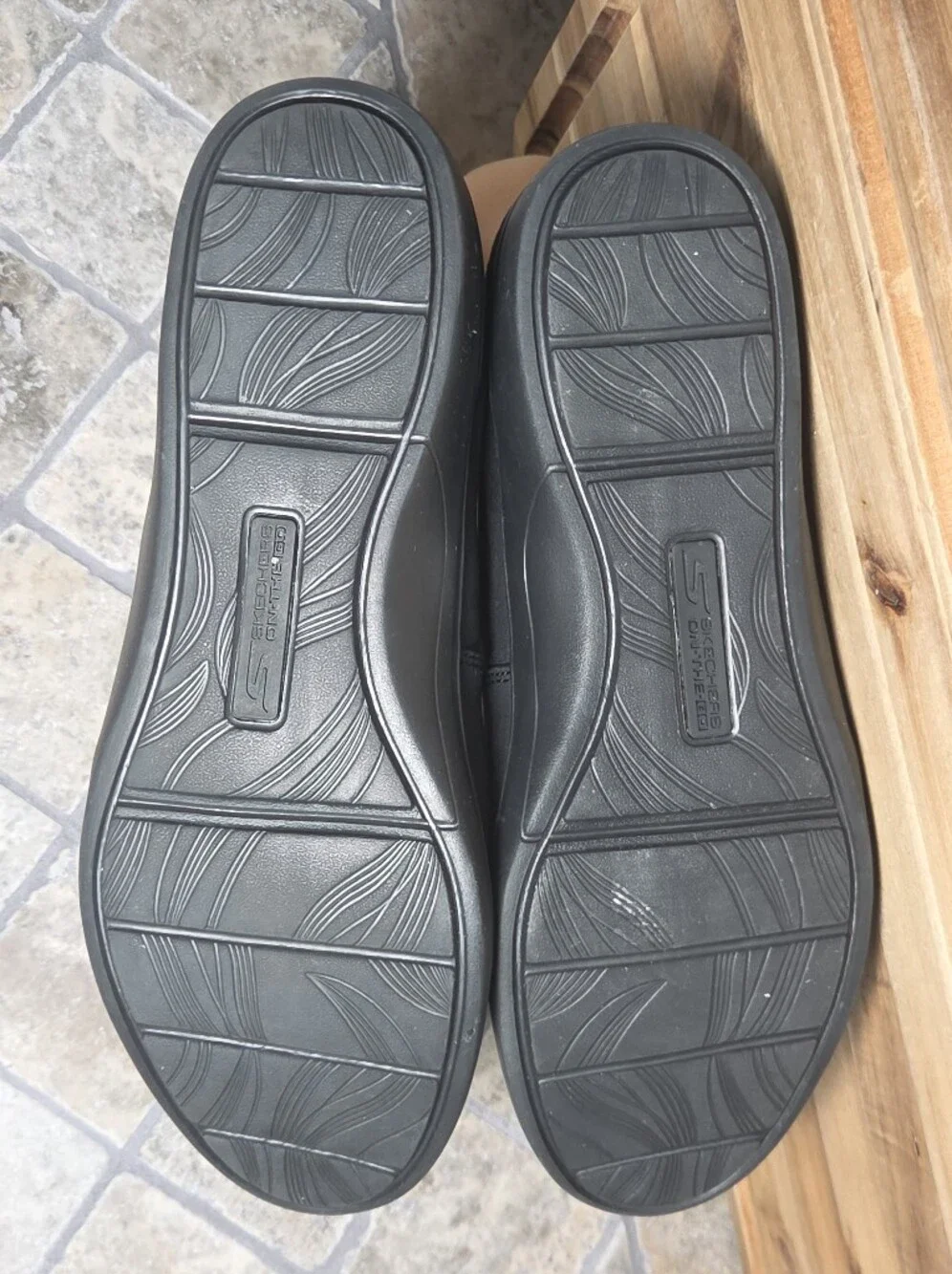 Skechers Arch Fit Uplift Splendid Loafer Slip On Flat Walking Shoes Sz. 10 M